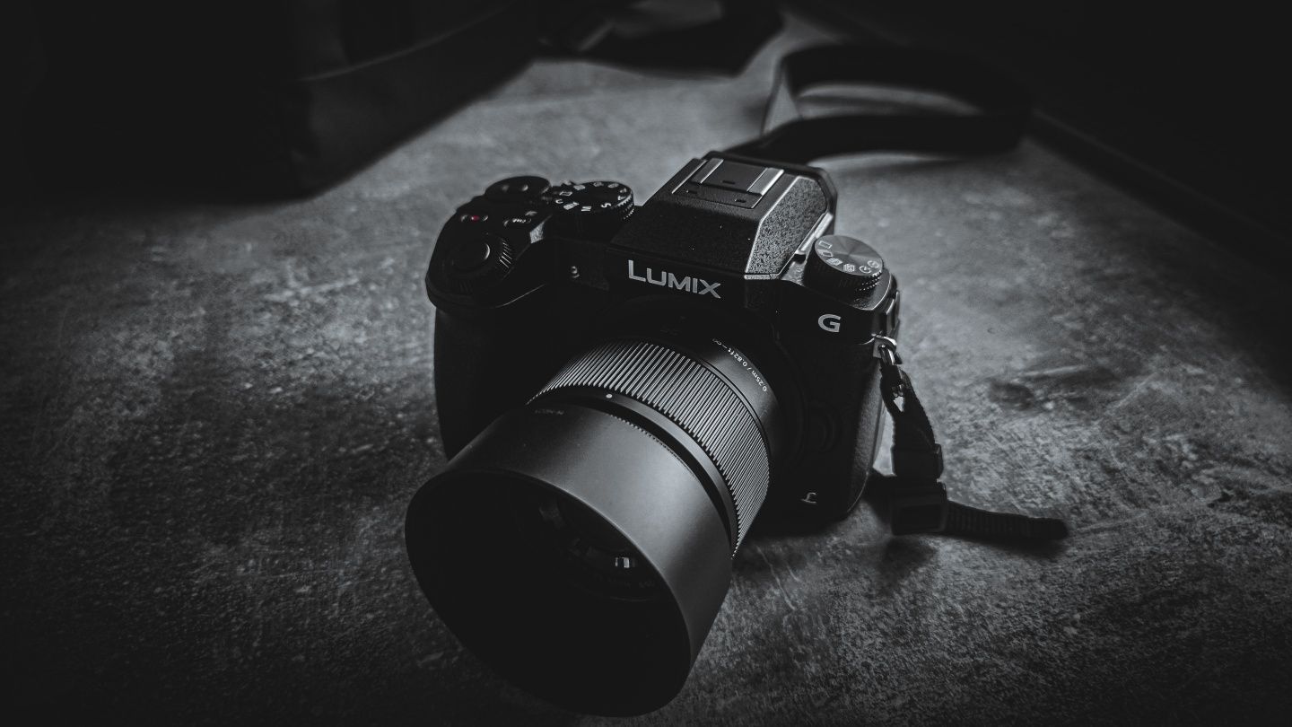 Lumix G7 + 14-42+ 25mm1.7+dodatki