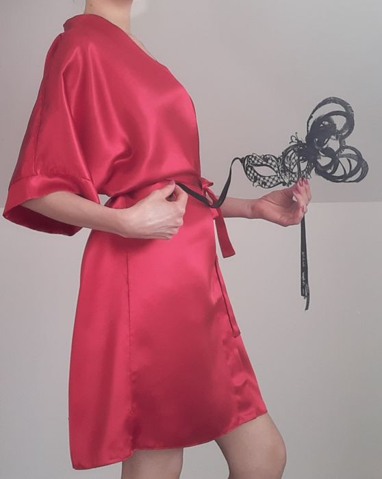 Czerwone kimono sukienka Czerwona satyna szlafrok Red satin dress