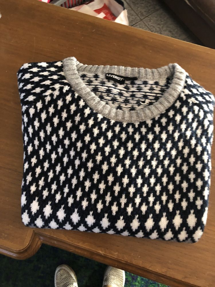 Camisola de la tamanho 44