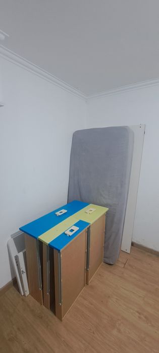 Cama solteiro/criança com gavetas