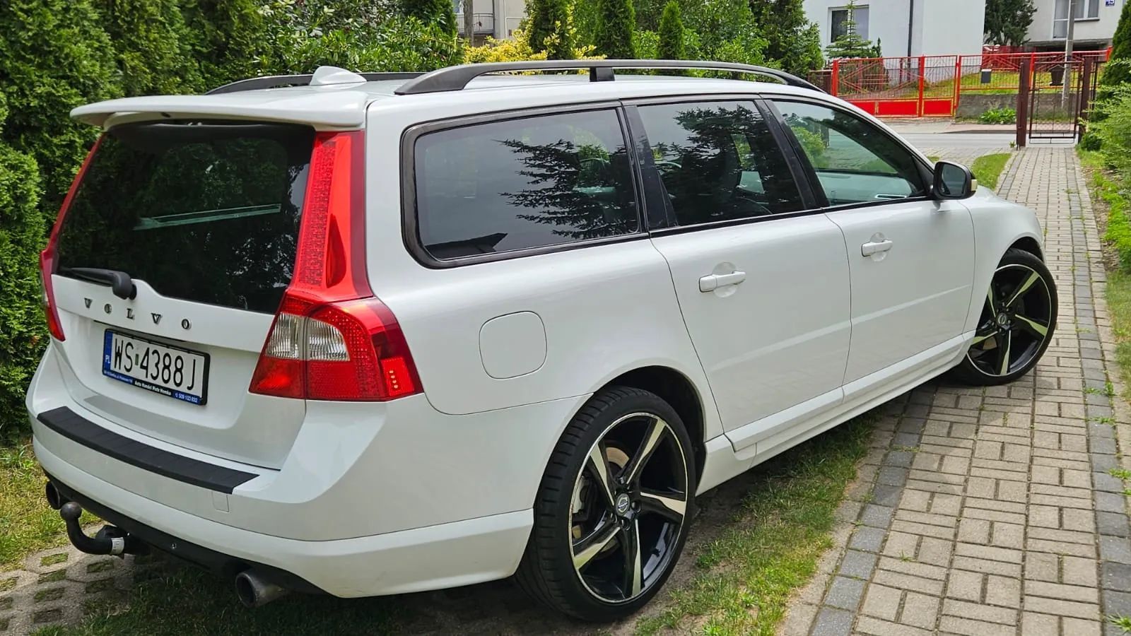 Volvo V70 2.5T 231KM Manual R Design Ksenon Serwis 4x grzane fotele
