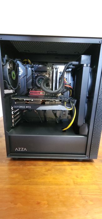 Vendo Torre Gaming em Muito bom estado