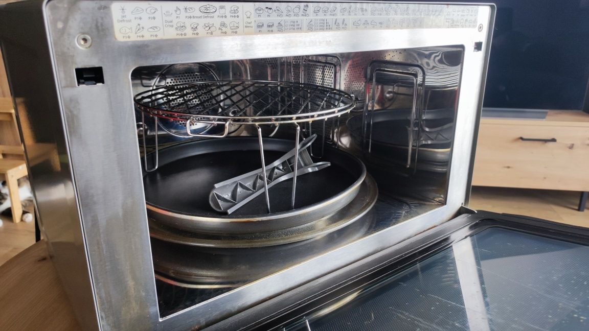 Mikrofala z piekarnikiem Whirlpool SUPREMECHEF MWP 339 SB