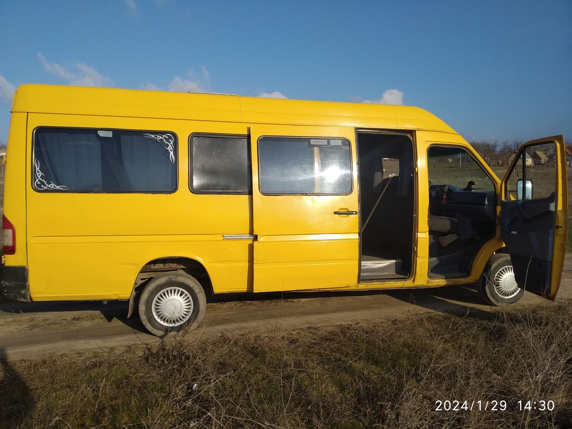 Mercedes sprinter 2,9 TDI 19 мест довга база пасажир