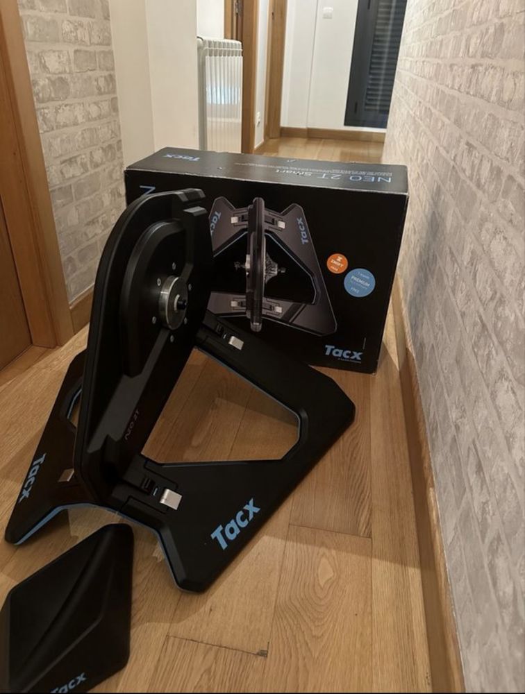 Trainer Tacx Neo 2T