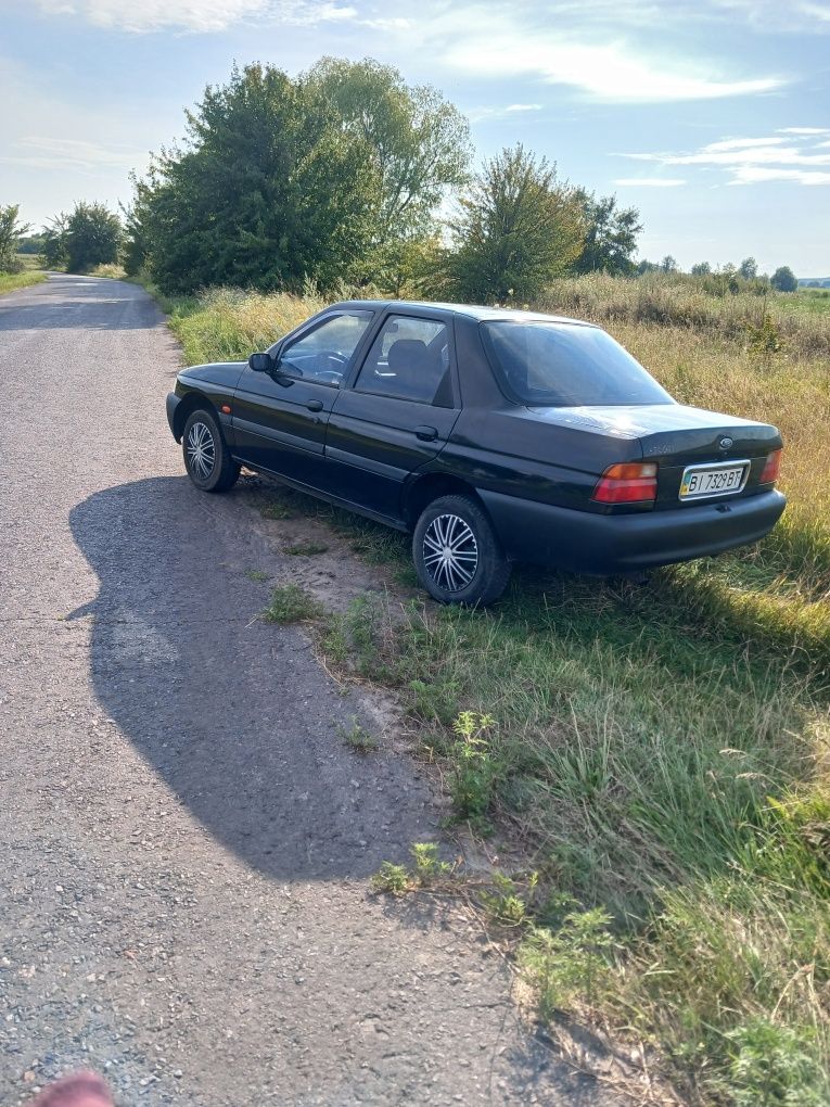 Продам  Ford Escort