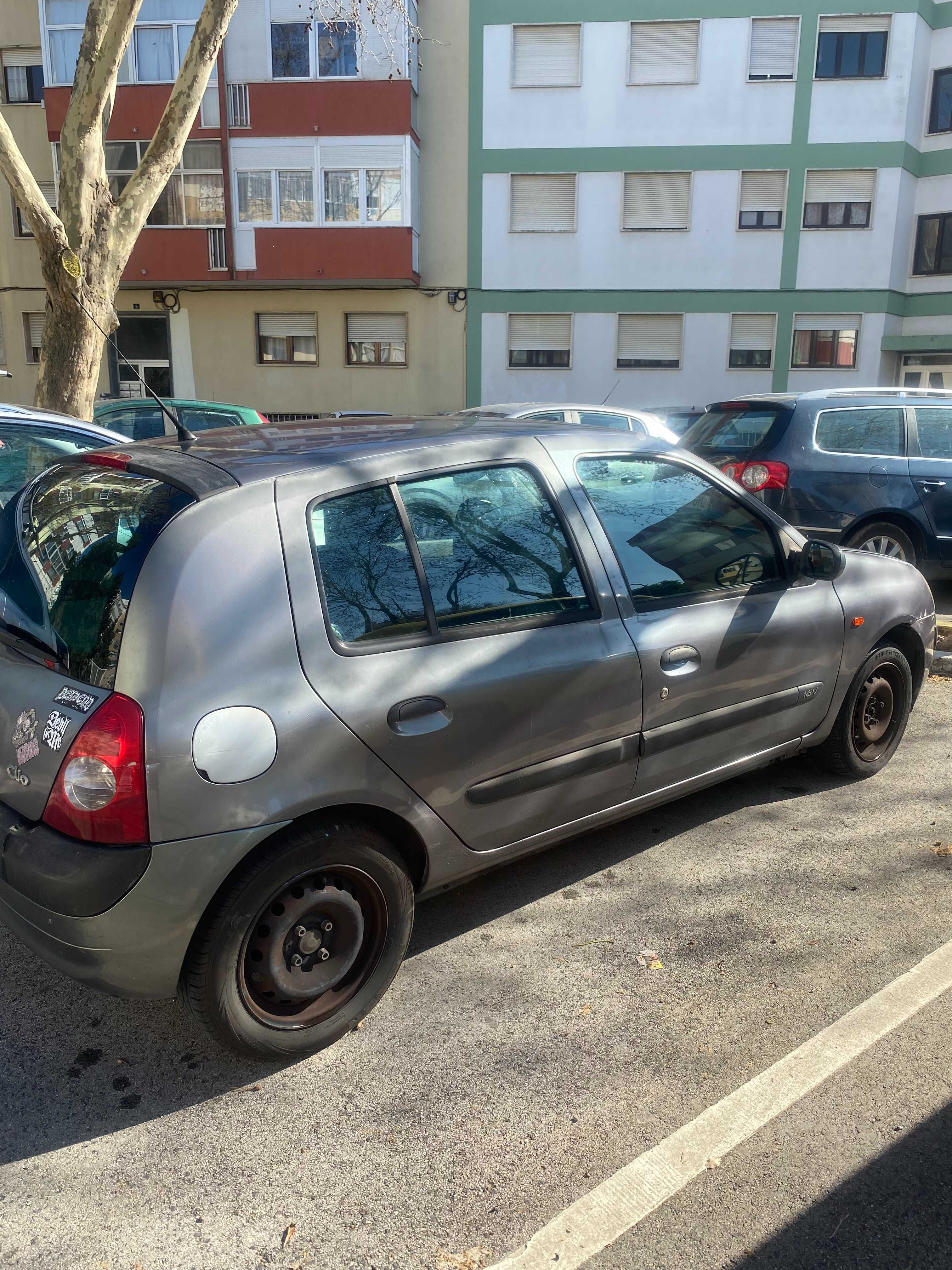 Renault Clio 1.2 16V 2001