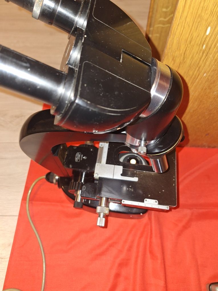 Mikroskop Zeiss Jena.