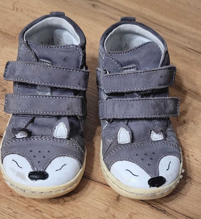 Szare skórzane pełne dziewczęce buty rozmiarze 25