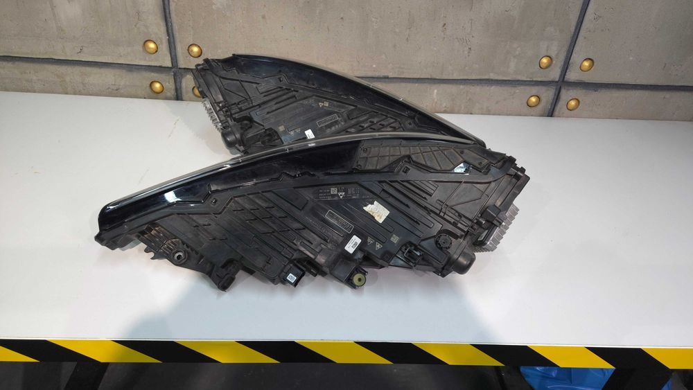 Audi Q8 рест 2024 фари Lazer оригінал Європа комплект