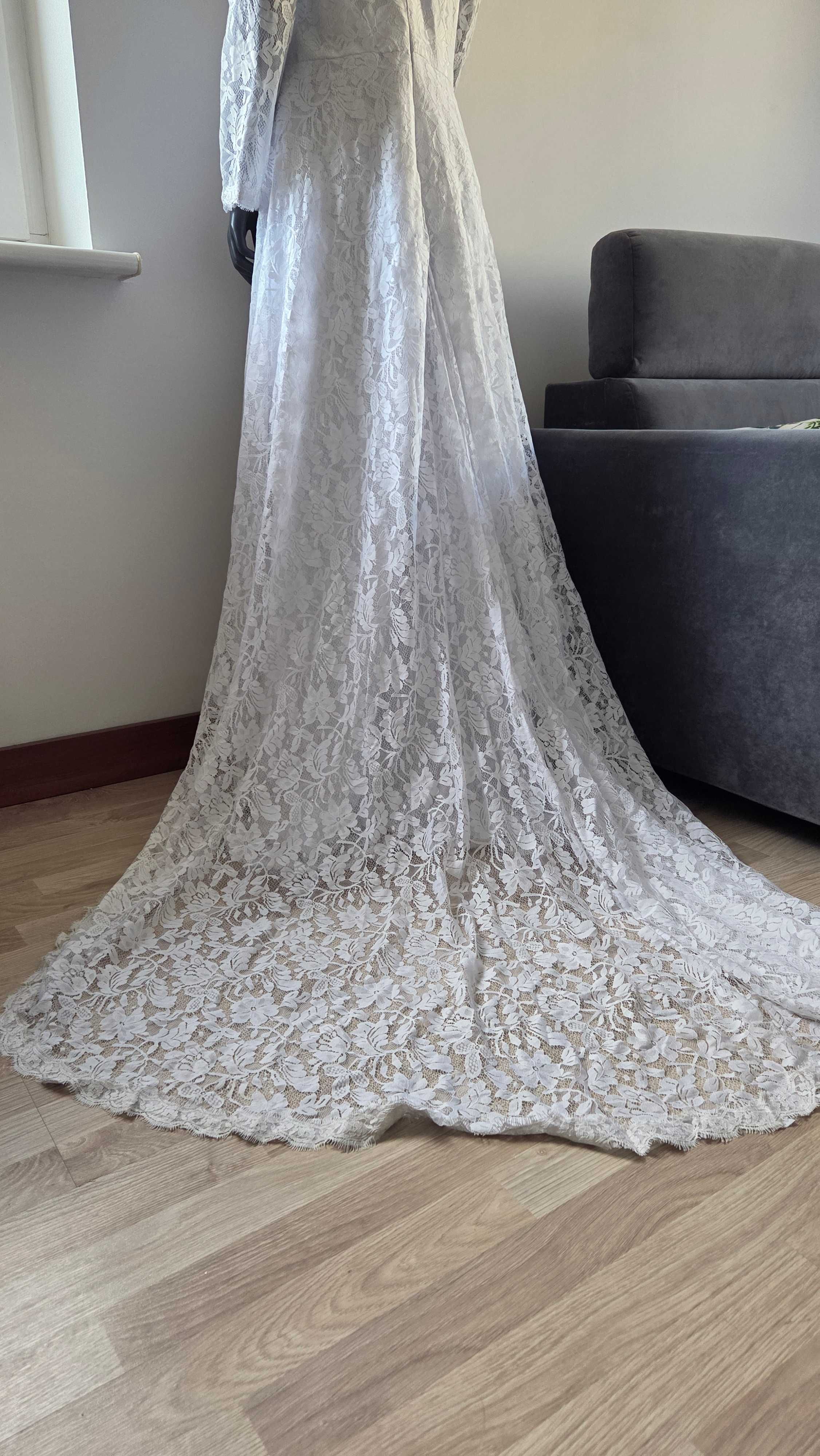 suknia ślubna plus size koronkowa duży rozmiar koronka 46