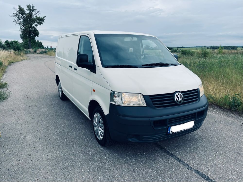 VW Transporter T5 1.9 TDI zadbany