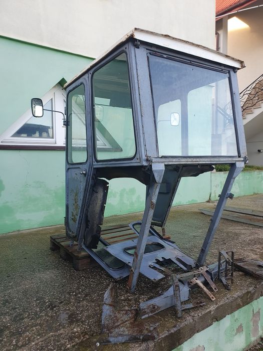 Kabina Ursus c360 3p dwu drzwiowa