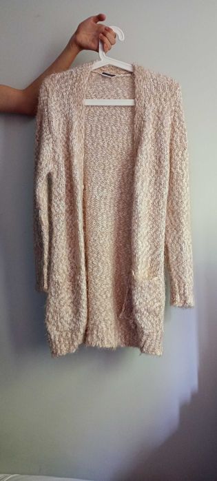 Kardigan kremowy włochaty