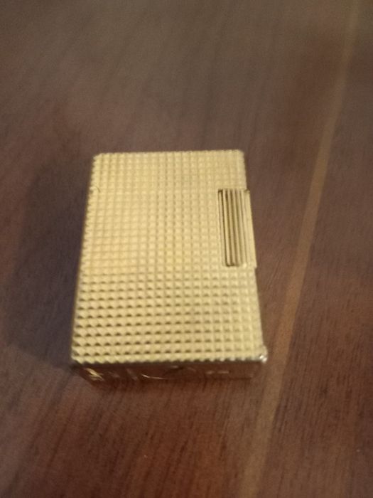 Isqueiro Dupont antigo banhado a ouro