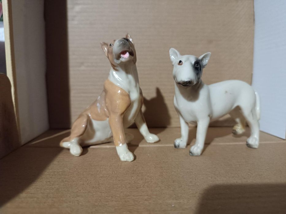 Bullterier figurka 2x bull terier