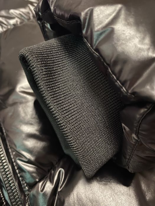 Продам зимову куртку bershka