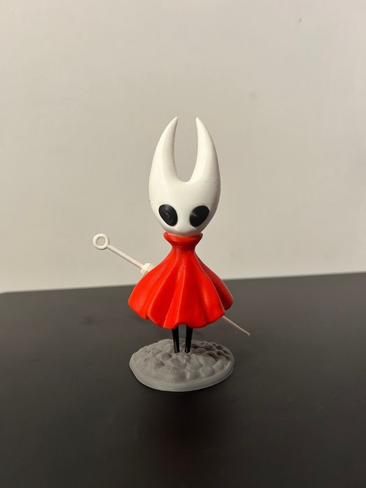 Калекційна іграшка персонажа Hornet з гри Hollow Knight
