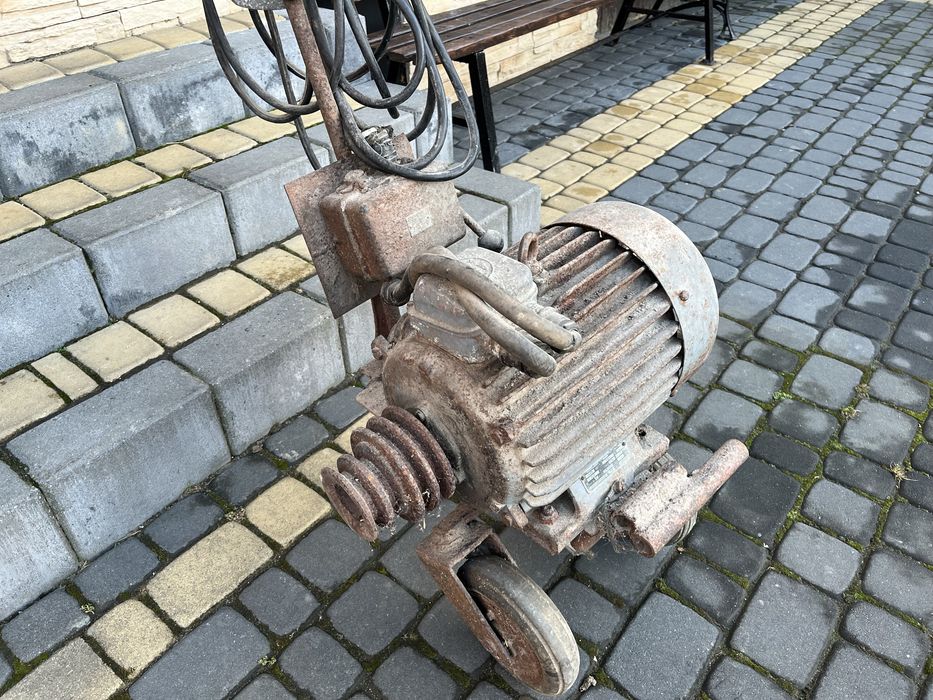 Silnik 7,5 kw 1450 obr. 3F na wozku +kabel