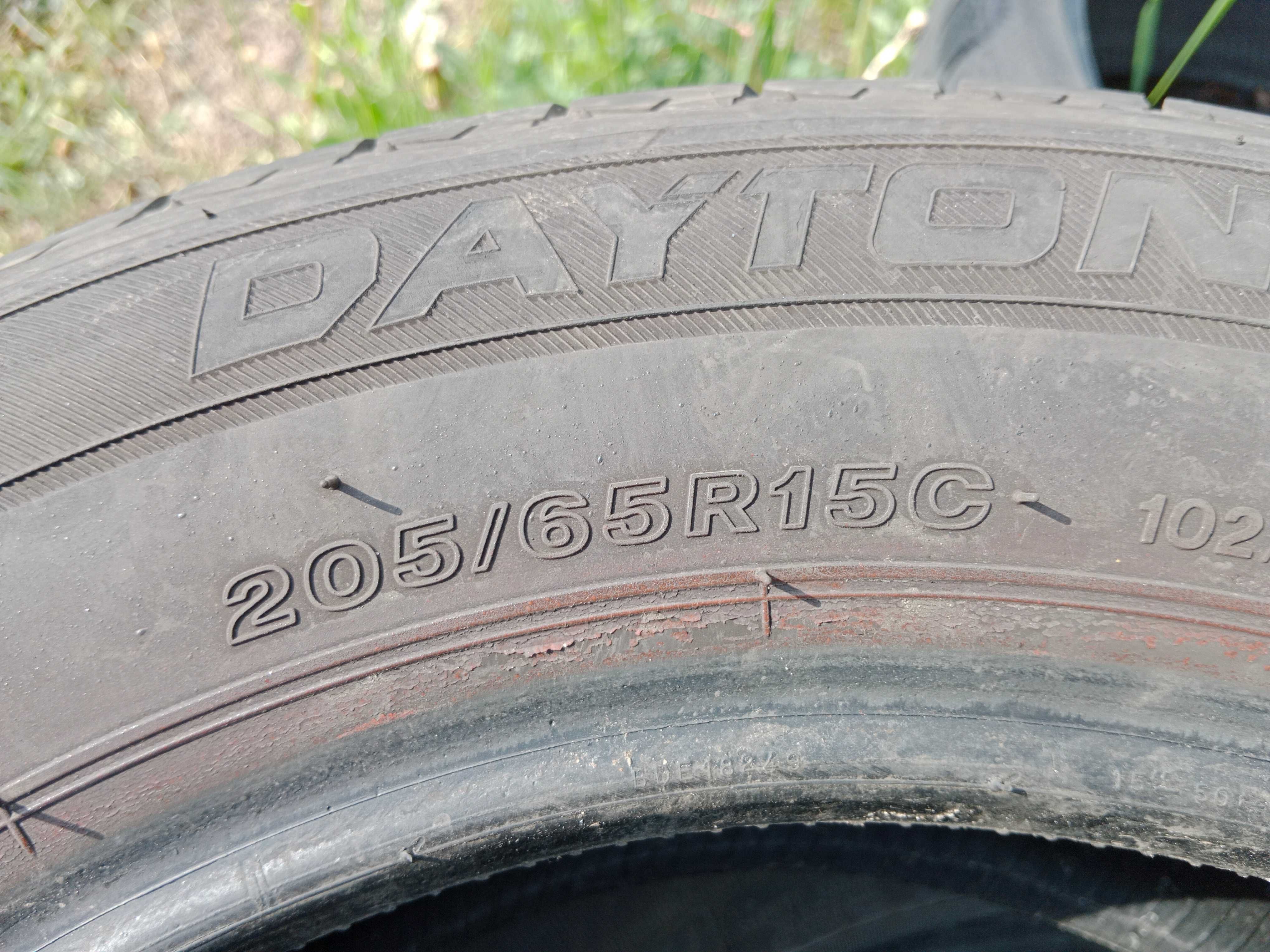 Opona używana letnia 205/65R16C Dayton Van 1szt.