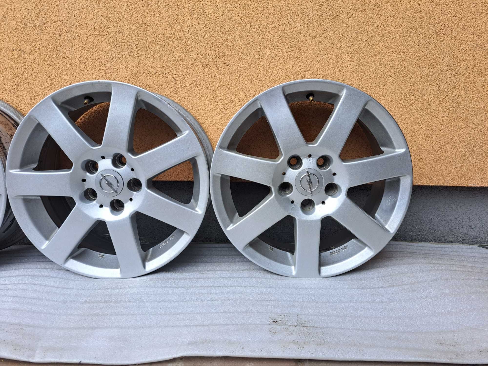 Alu Felgi Aluminiowe 5x105 16Cali Opel Astra J Astra K Mokka Chevrolet