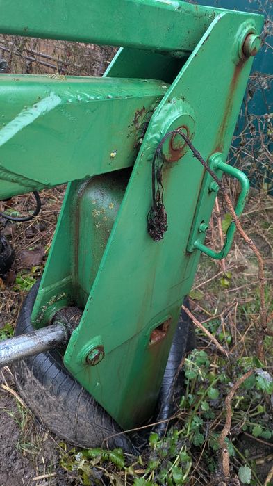 Ładowacz czołowy tur John Deere 245, 1640,2140,2250,2850