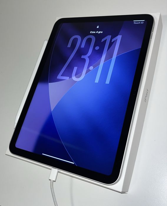 iPad 11 generacji 128GB•WiFi•Srebrny- stan bardzo dobry