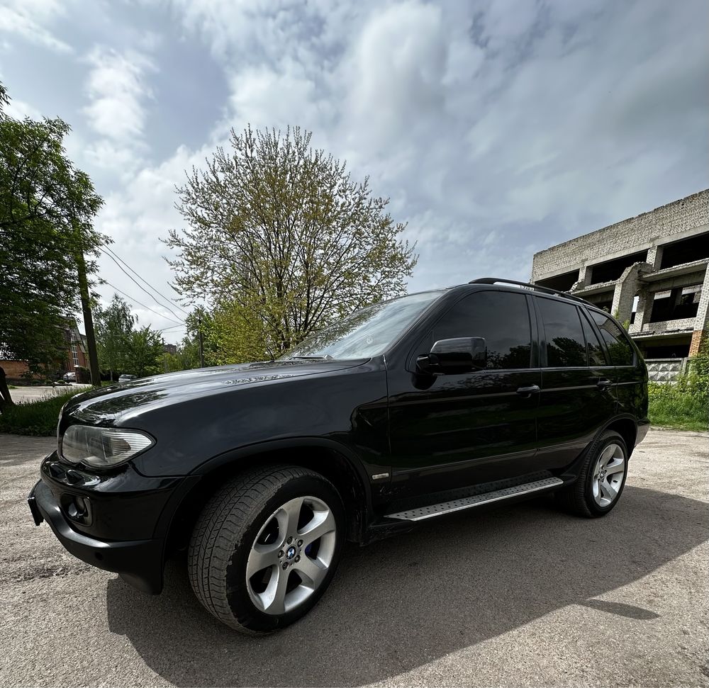 Продам BMW X5 2004