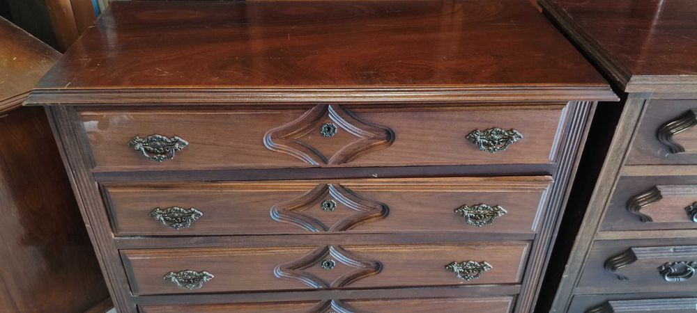 Várias comodas  bom estado