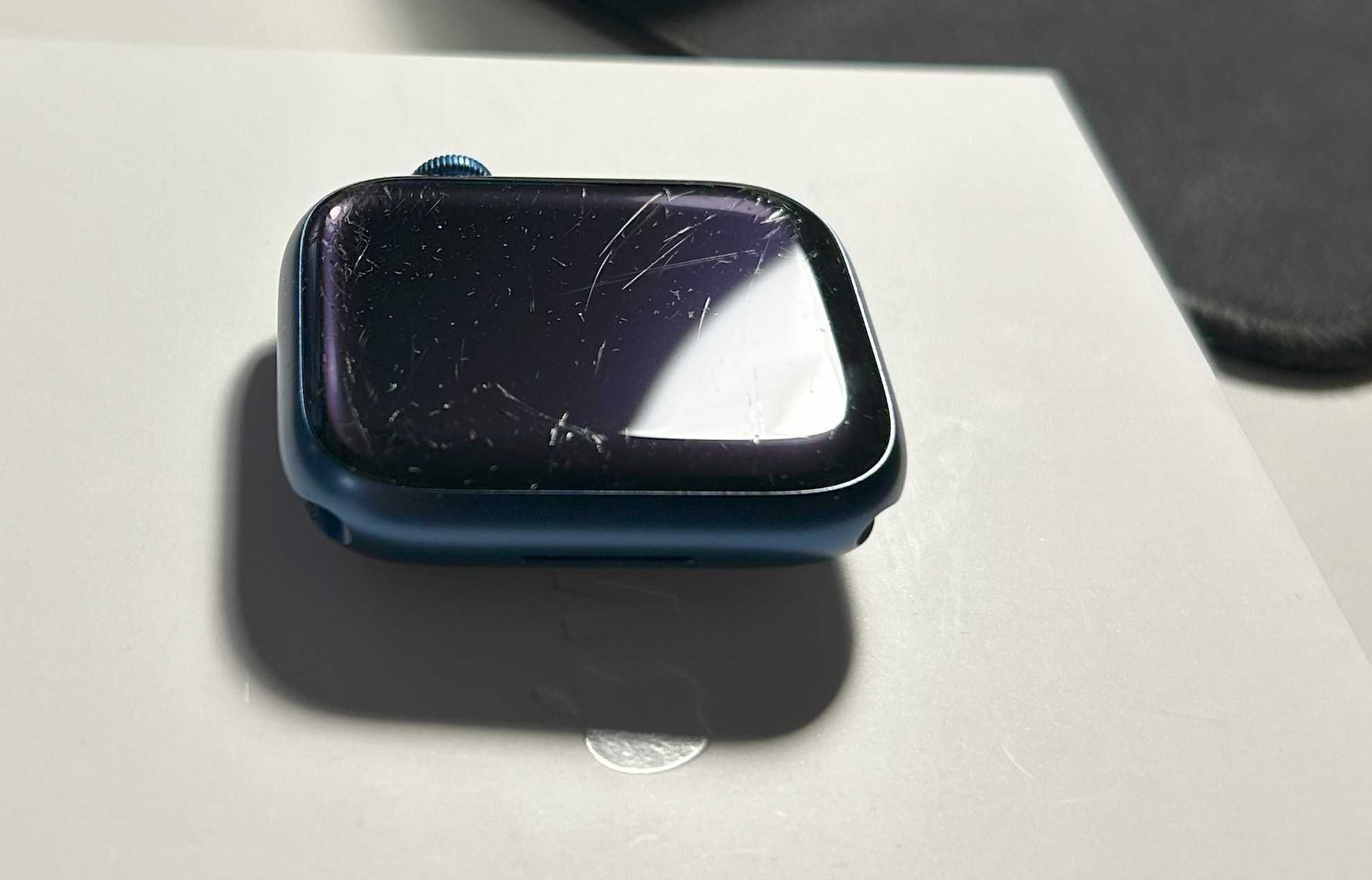 Zegarek Apple Watch 7