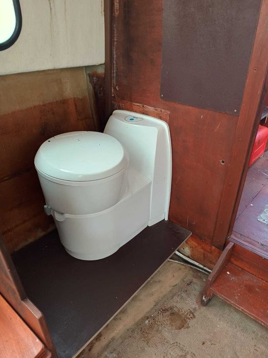 Łódź motorowa Dł. 7m szer. 240 cm