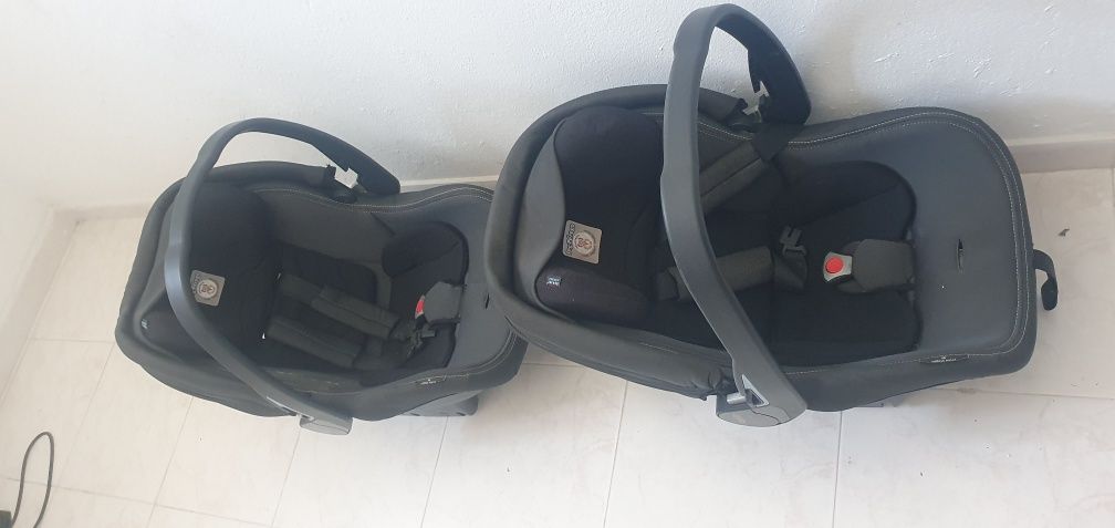 Carrinho duplo bebé + Ovo Auto c/Suporte