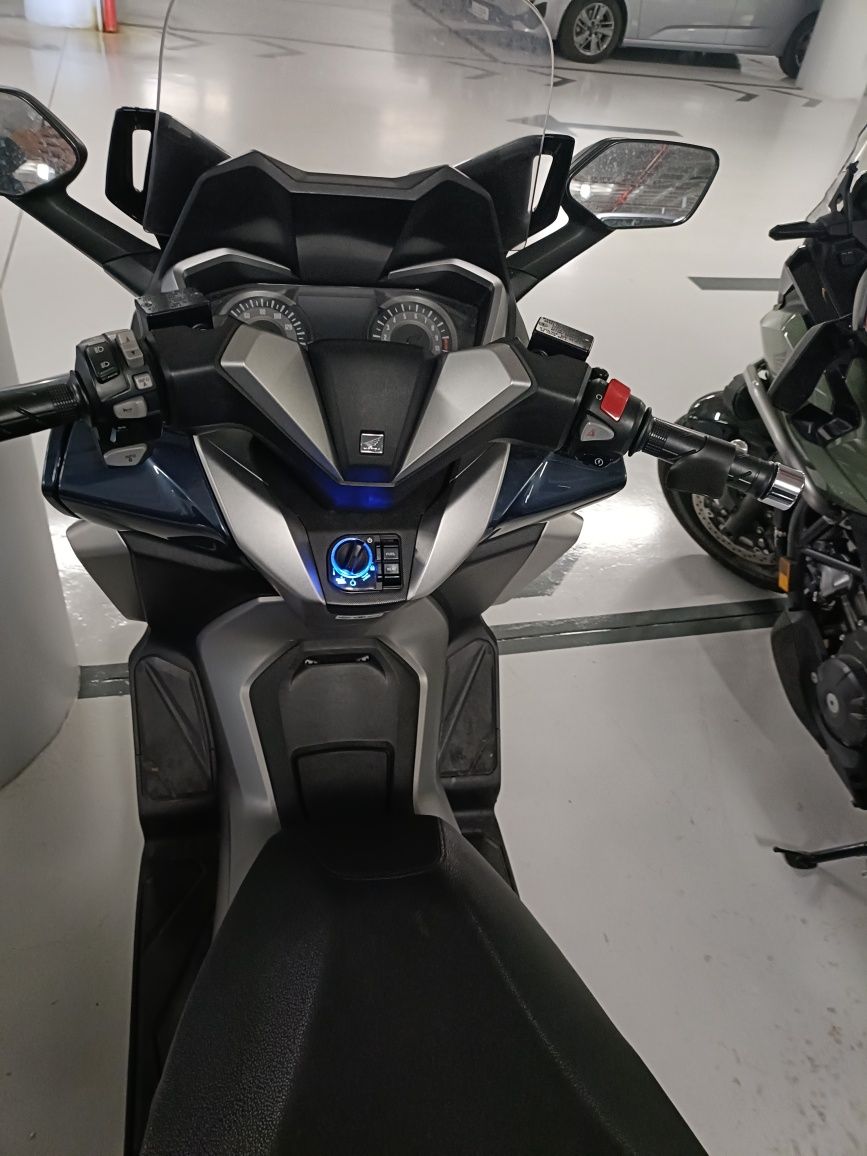 Honda Forza 300 ABS