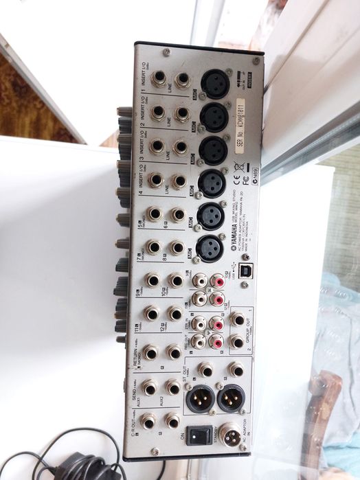 Продам СРОЧНО! Микшерный пульт Yamaha MW12 USB  Аудиоинтерфейс