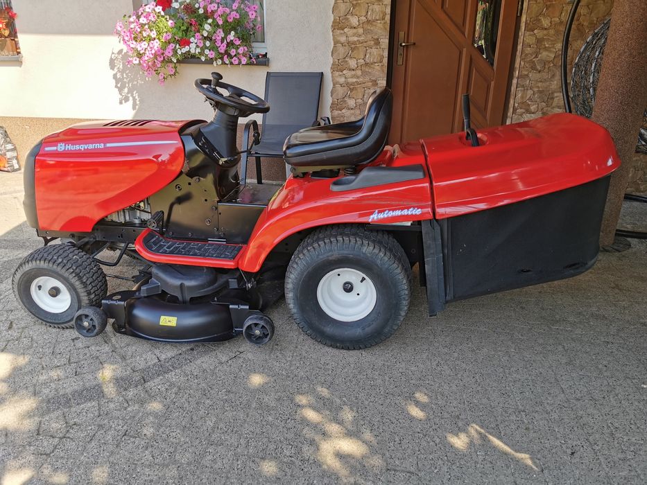 Husqvarna 17,5 HP Briggs Hydro Automat Kosz  Traktorek Kosiarka