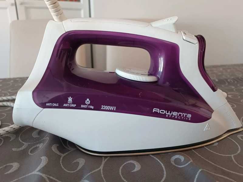 Ferro de Engomar Rowenta Effective