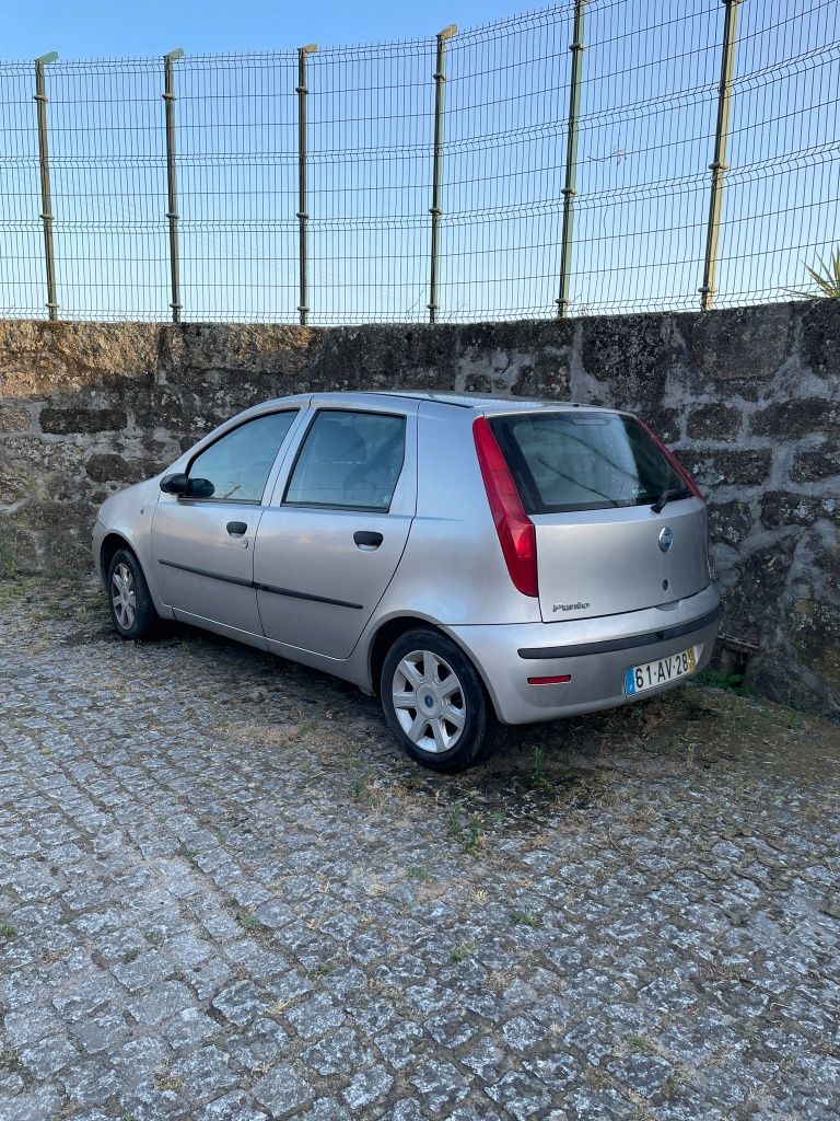 Vendo Fiat punto 2005 1.2 nacional,