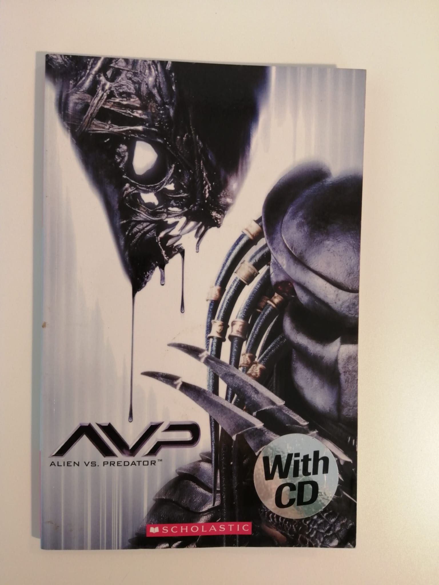 Livro ingles Alien vs Predador