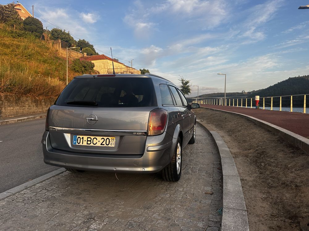 Opel Astra H caravan 1.7 cdti motor isuzo