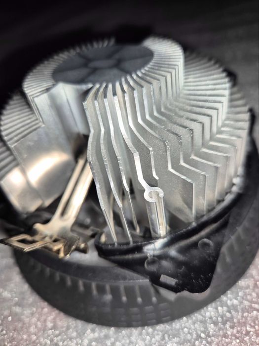 ID-COOLING DK-03 RAINBOW — кулер для процесора з підсвіткою