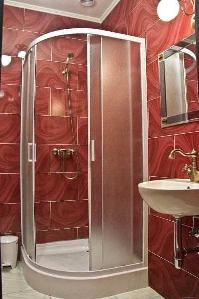 Дом посуточно 320м, еврорем, бассейн, беседка, караоке, сауна