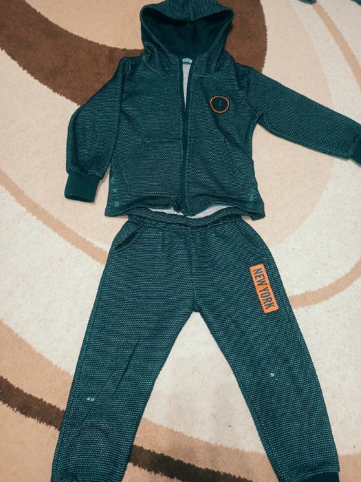 Продам спортивный, утеплённый  костюм