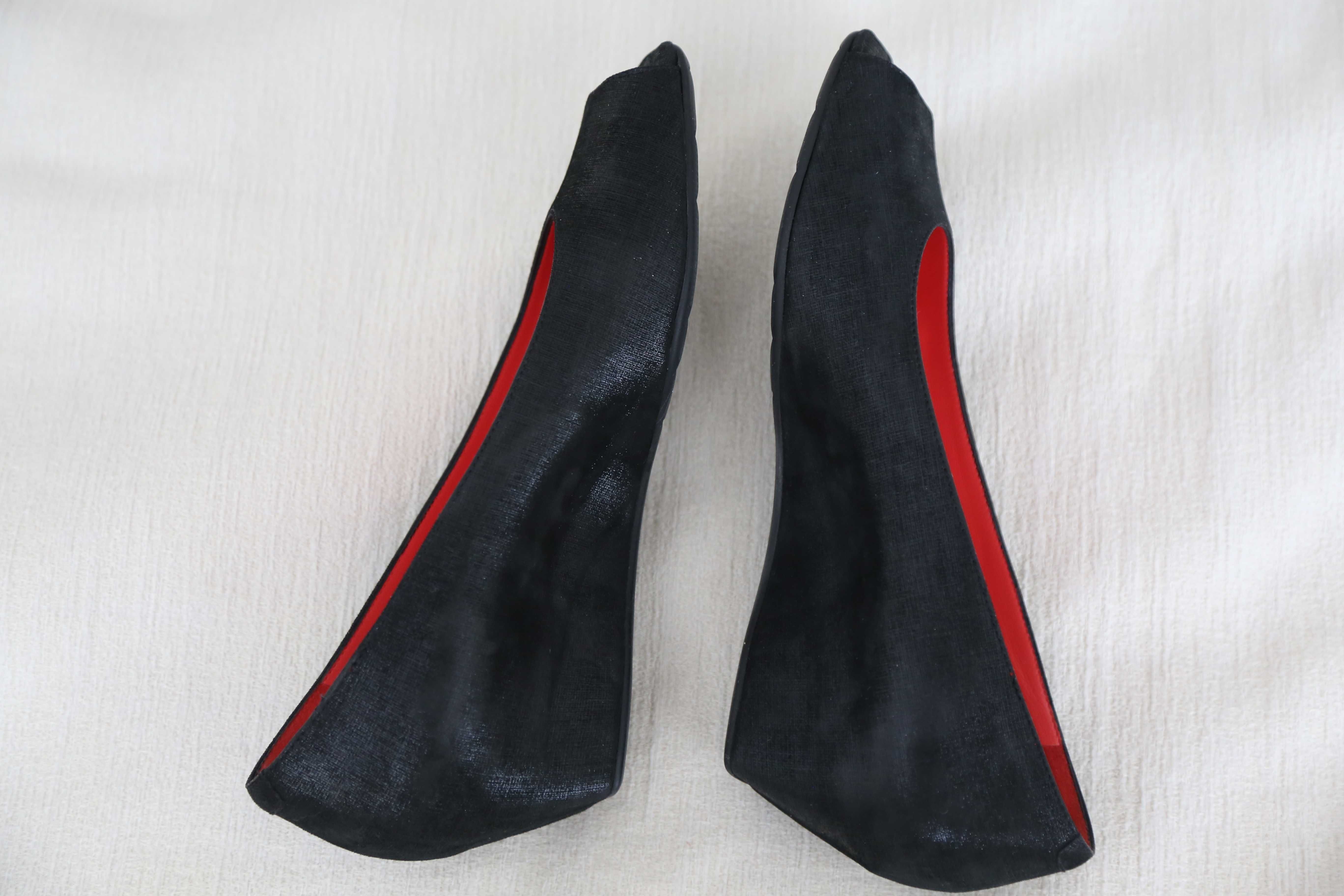 Eleganckie włoskiej firmy buty Pas de Rouge