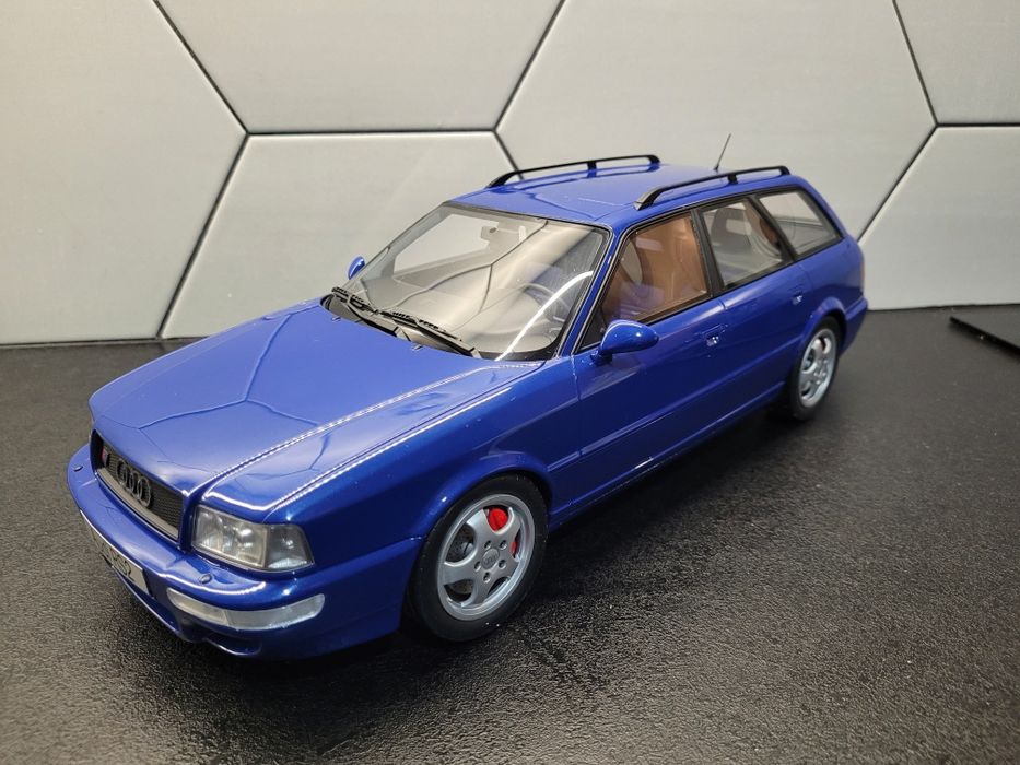 Model Audi RS2 Avant, skala 1/12, Otto Mobile