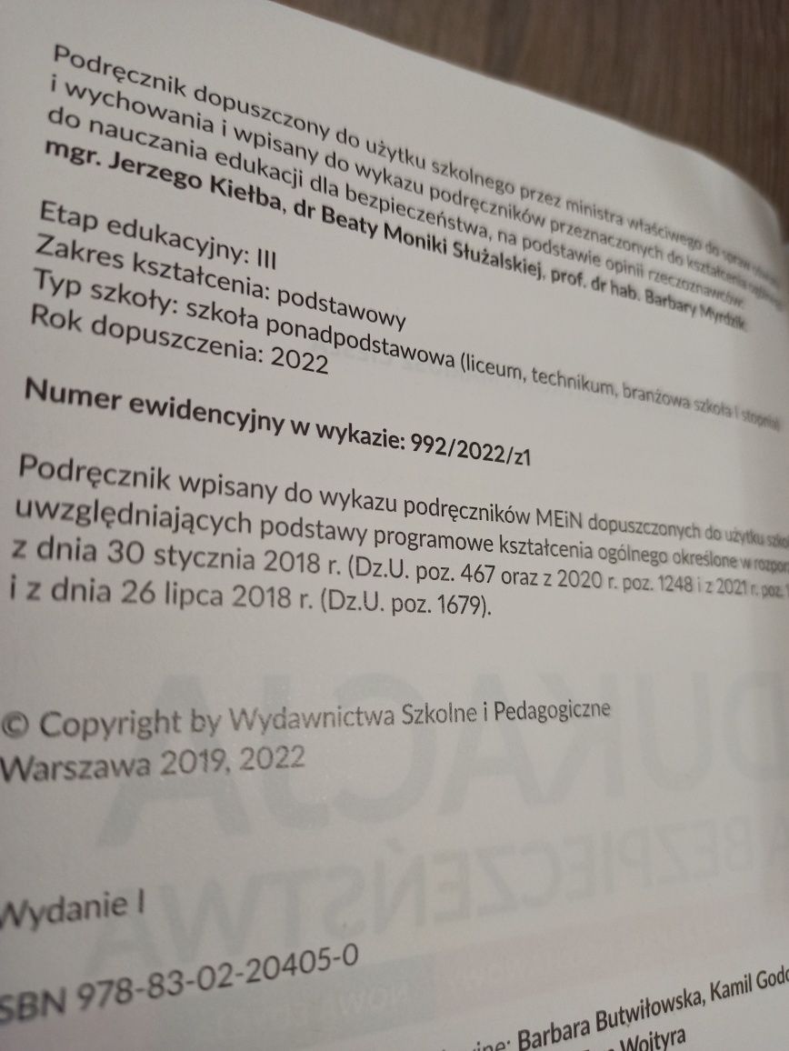 Edukacja dla bezpieczeństwa. Podręcznik dla szkół ponadpodstawowych