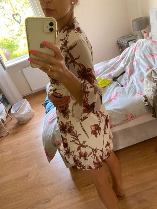 Sukienka włoska w kwiaty tiul falbanki wiązana sexi S 36 butik