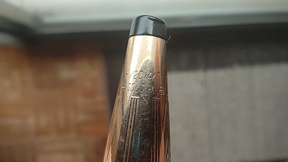 Lapiseira Cross em ouro