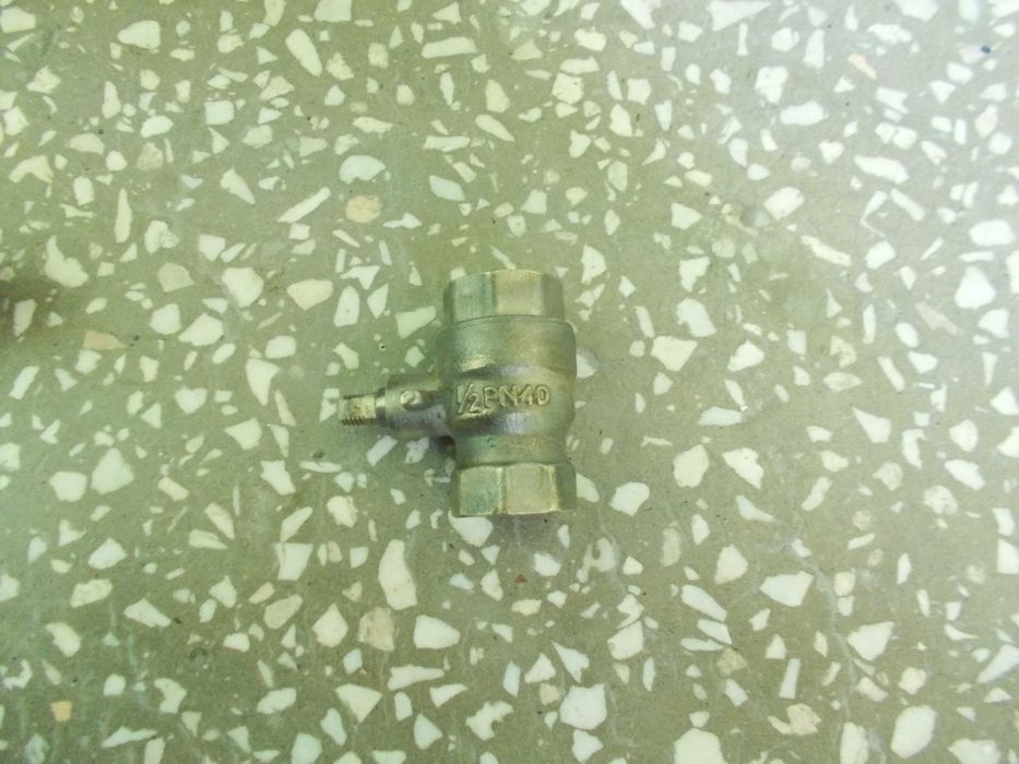 Zawory hydrauliczne 1/2'