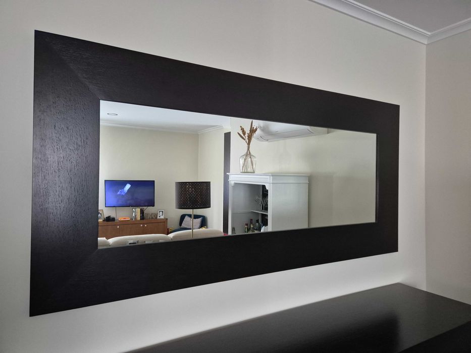 Aparador e espelho wengue