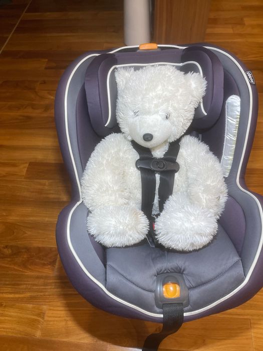 Дитяче автокрісло Chicco